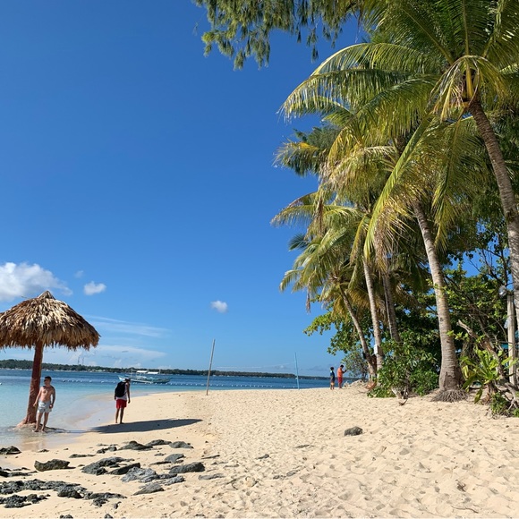 Hey, I’m Benny your posher. Im based in California - Picture 8 of 8